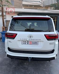 تۆیۆتا لاند کروزەر